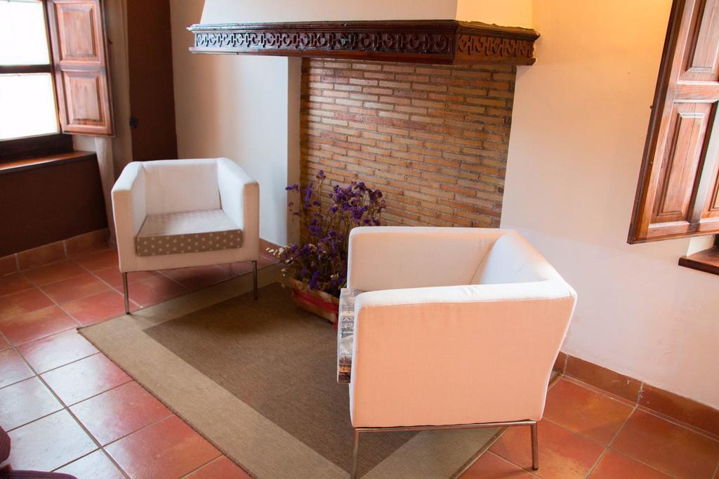 Hospederia Virgen De La Fuente Hotel Peñarroya de Tastavins Buitenkant foto