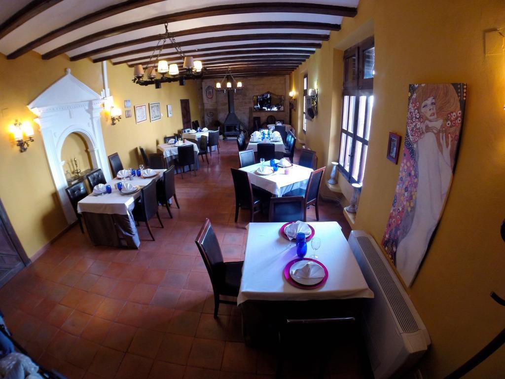 Hospederia Virgen De La Fuente Hotel Peñarroya de Tastavins Buitenkant foto