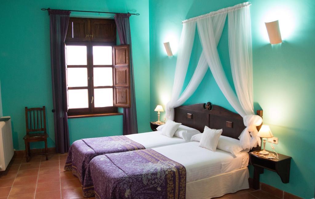 Hospederia Virgen De La Fuente Hotel Peñarroya de Tastavins Buitenkant foto