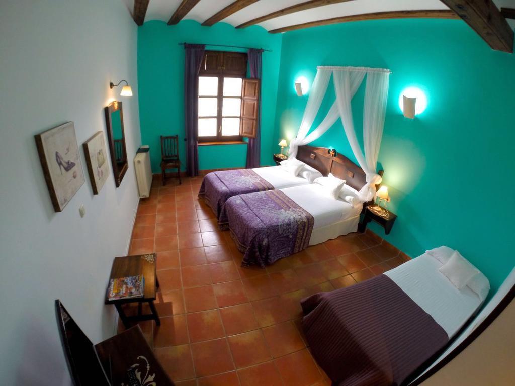 Hospederia Virgen De La Fuente Hotel Peñarroya de Tastavins Buitenkant foto