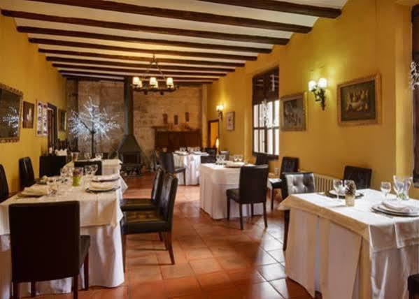 Hospederia Virgen De La Fuente Hotel Peñarroya de Tastavins Buitenkant foto